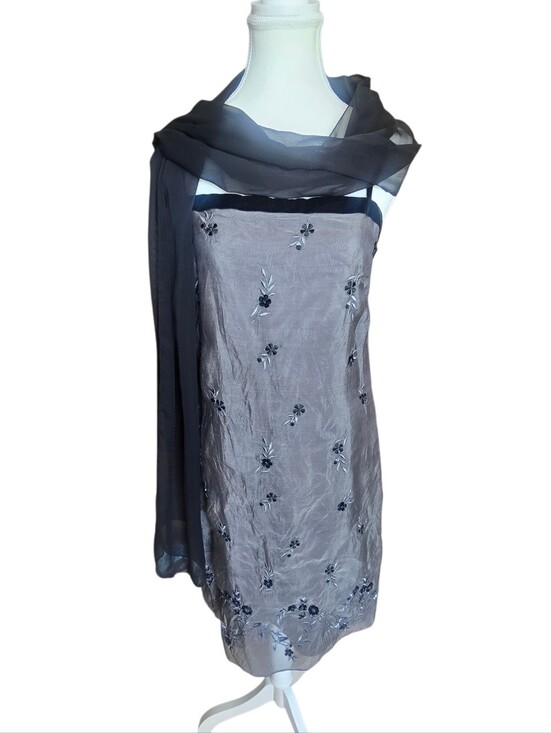 Ann Taylor Dresses & Skirts - Vintage Ann Taylor Y2K 100% Silk Black Floral Embroidered Velvet Trim Dress 12